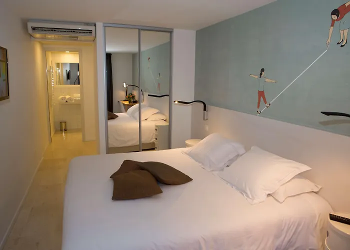 Готель Alcyon Порто-Веккіо