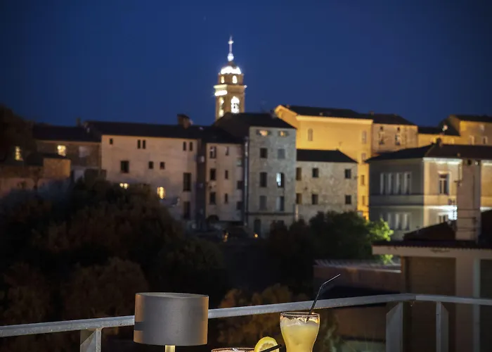 Готель Alcyon Порто-Веккіо